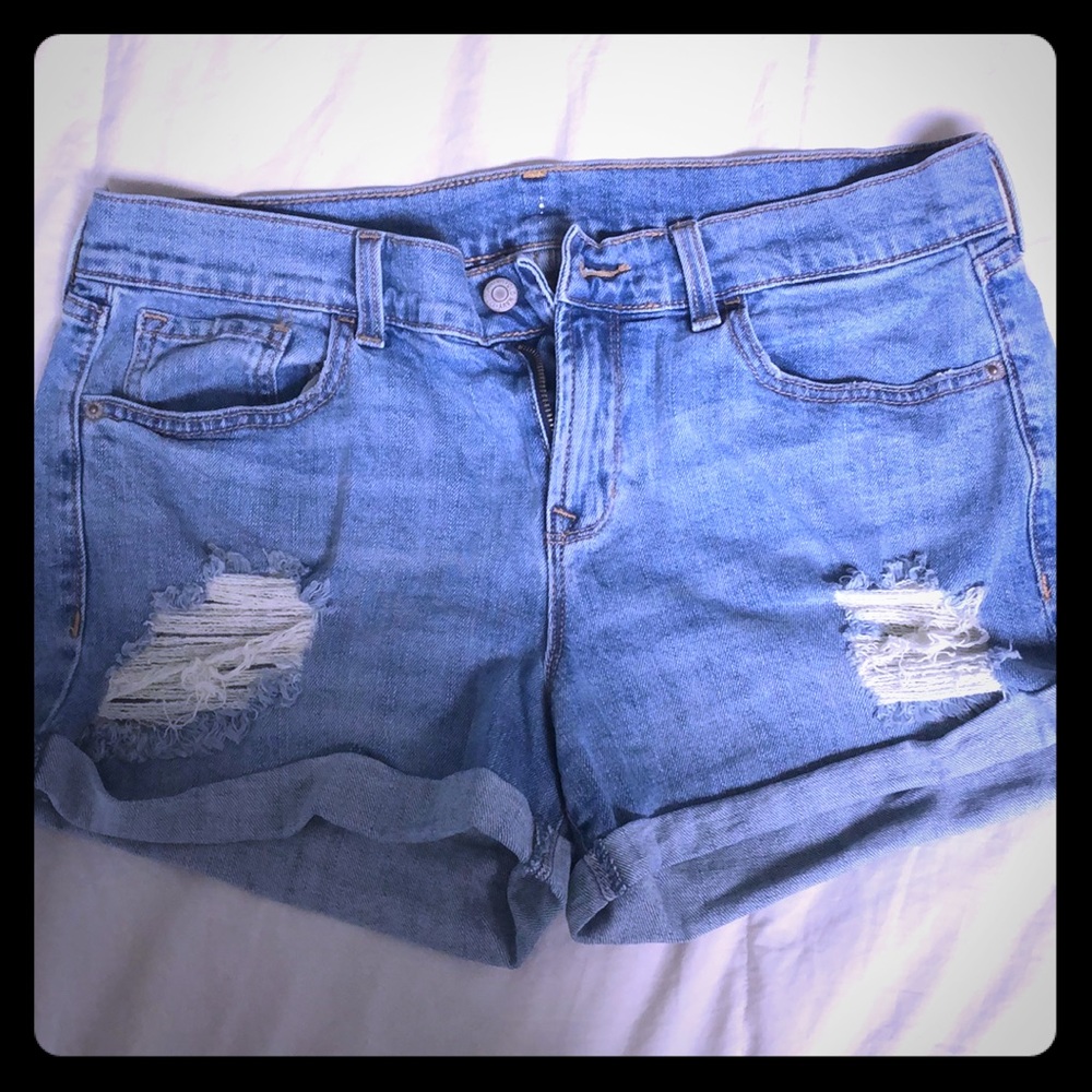 Old Navy Distressed Jean shorts Sz10